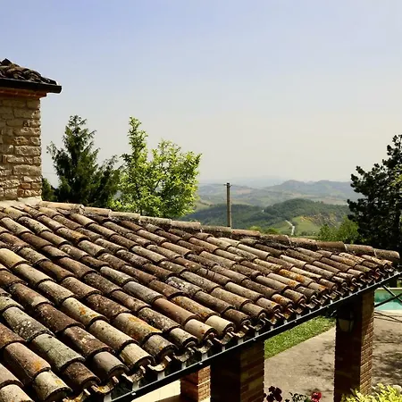 Isabella * Montefalcone Appennino